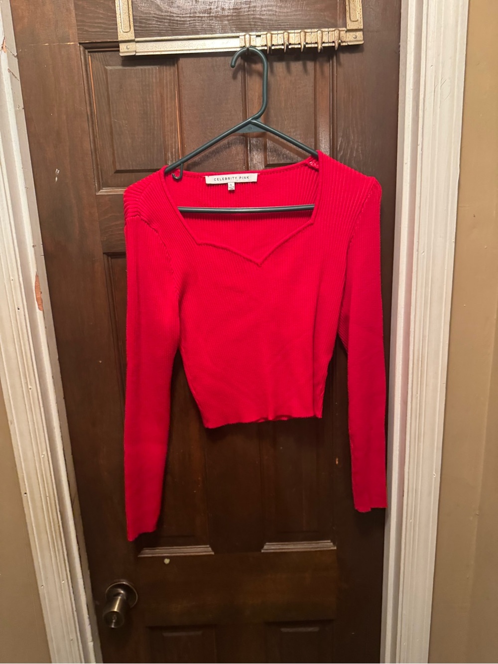 Women’s Large Juniors Cropped Celebrity Pink Red Ribbed Long Sleeve Top